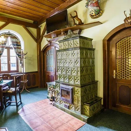 U Loveckého Zámečku Lodge Buchlovice